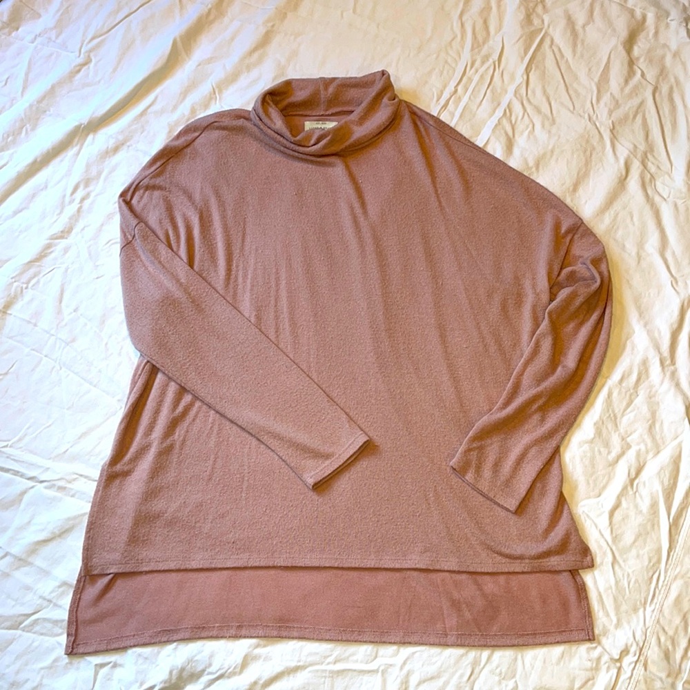 Pink lucky brand long sleeved shirt. Size medium, never worn
